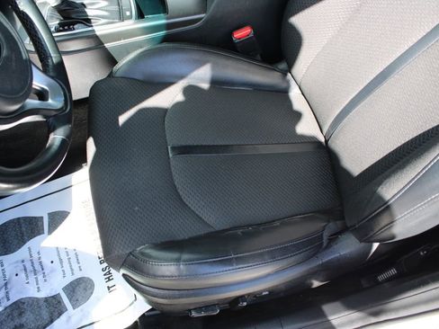 Used 2018 Kia Optima S w/ 18" Alloy Wheels Package image 16