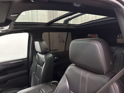 Used 2021 Chevrolet Tahoe RST w/ Luxury Package AWD/4WD image 37