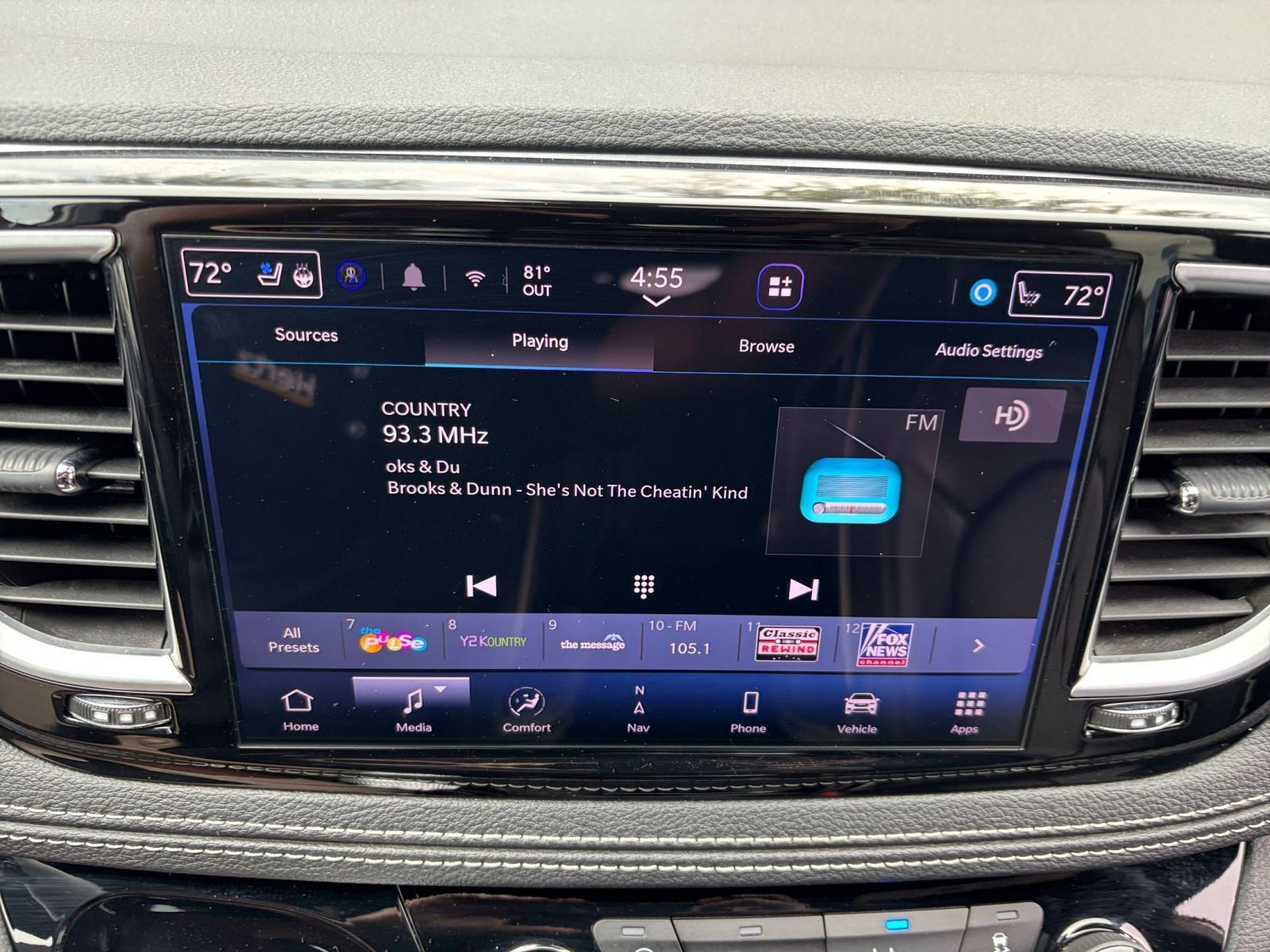 Used 2025 Chrysler Pacifica Limited FWD image 20