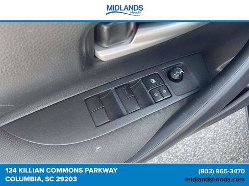 Used 2020 Toyota Corolla LE FWD image 16