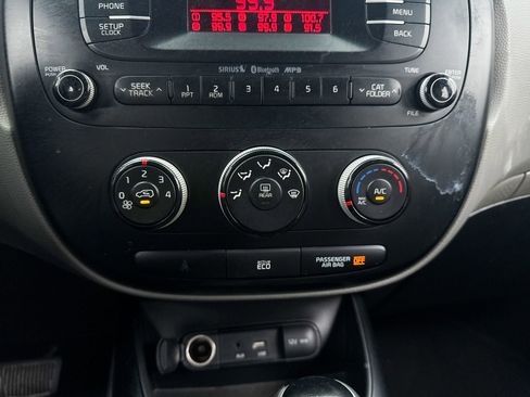 Used 2016 Kia Soul image 15