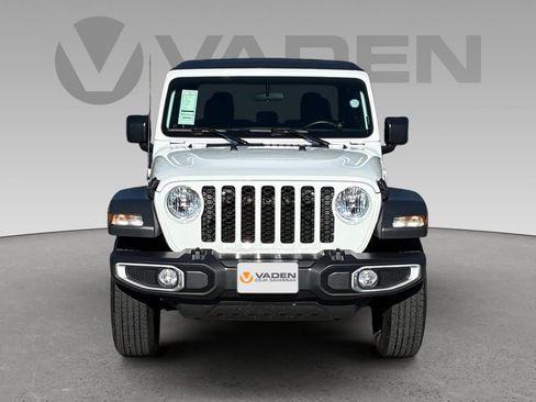 Used 2023 Jeep Gladiator Sport w/ Trailer Tow Package image 7