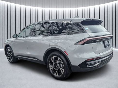 New 2026 Lincoln Nautilus Premier image 5