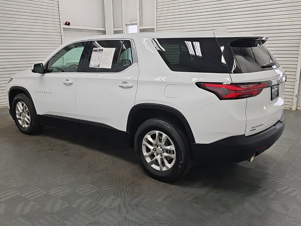 Used 2024 Chevrolet Traverse LS w/ Safety Package FWD image 6