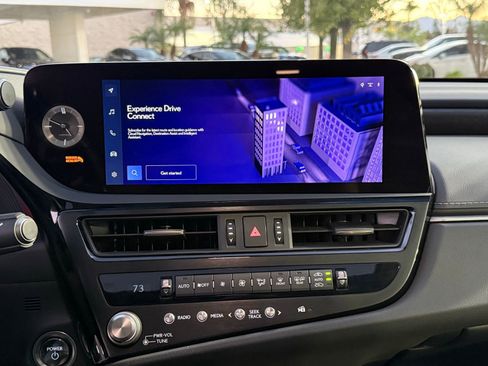 Used 2025 Lexus ES 300h 300h image 28