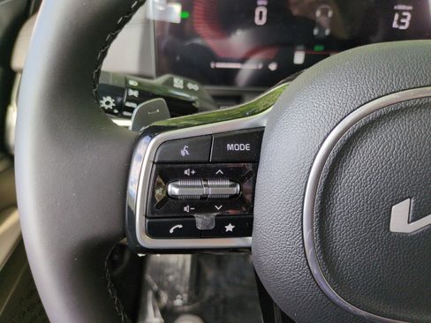 New 2026 Kia Carnival LXS image 19