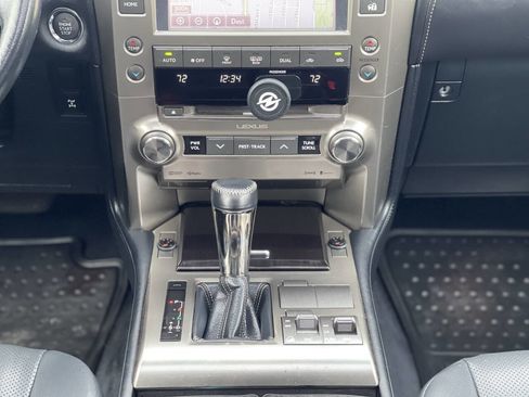 Used 2015 Lexus GX 460 image 25