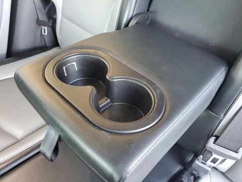 Used 2022 GMC Terrain SLT image 12