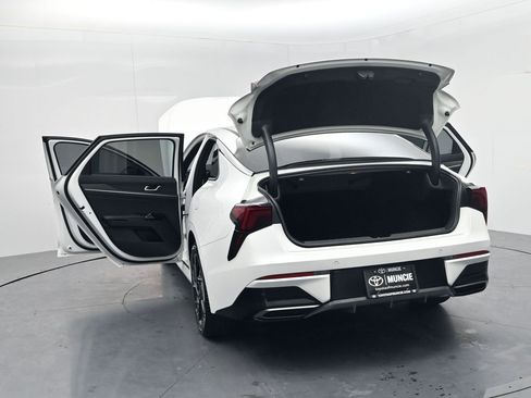 Used 2025 Kia K5 GT-Line image 58