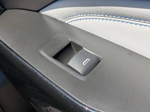 New 2026 Chevrolet Trax LT w/ Driver Confidence Package FWD image 32
