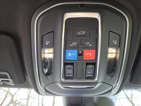 New 2026 Jeep Grand Cherokee Laredo X AWD/4WD image 8
