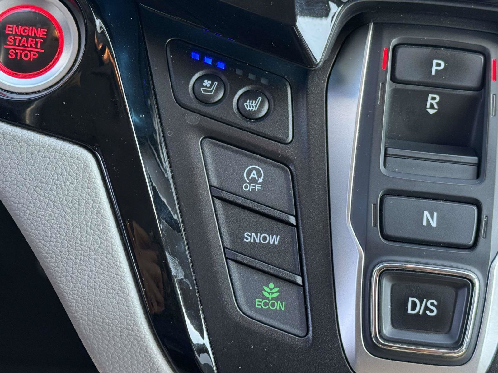 Used 2024 Honda Odyssey Elite image 7