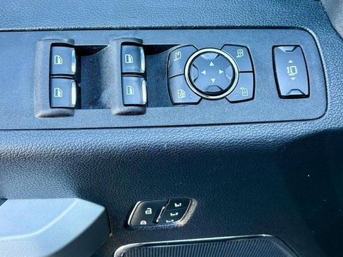Used 2020 Ford F250 Lariat w/ Lariat Value Package AWD/4WD image 16
