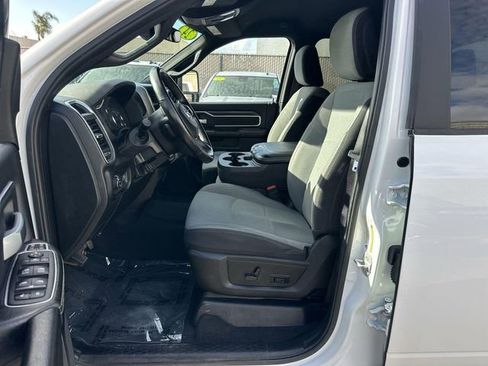 Used 2024 RAM 3500 Big Horn image 17