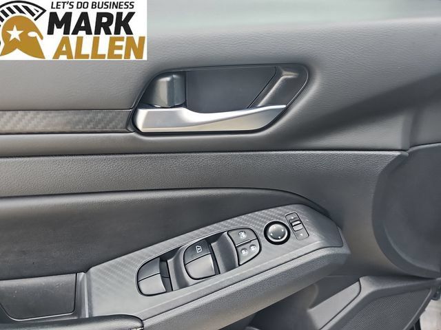 Used 2025 Nissan Altima 2.5 SV FWD image 22