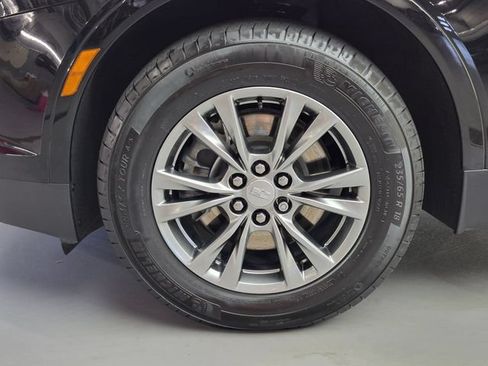 Certified 2023 Cadillac XT5 Premium Luxury AWD/4WD image 29