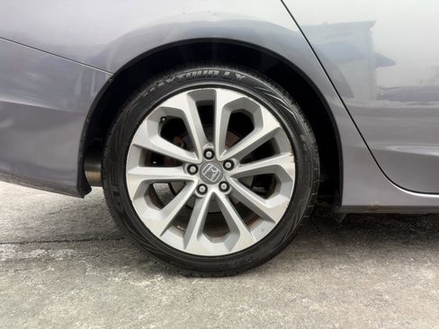 Used 2014 Honda Accord Sport image 26