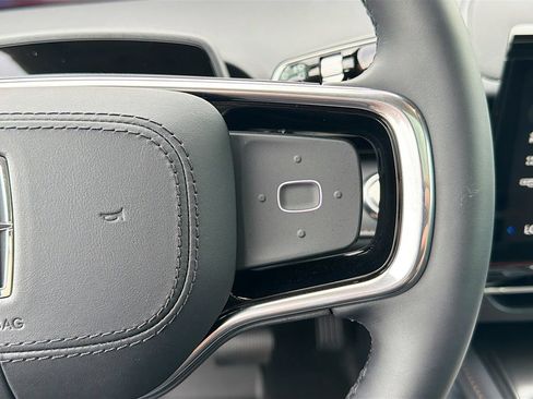 New 2026 Lincoln Nautilus Reserve w/ Jet Appearance Package AWD/4WD image 13