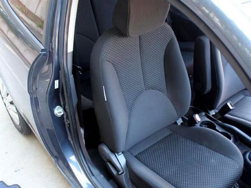 Used 2011 Hyundai Accent GS image 11