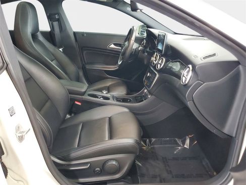 Used 2016 Mercedes-Benz CLA 250 CLA 250 image 28