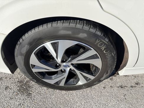 Used 2023 Subaru Legacy Premium image 17