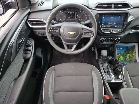 Certified 2023 Chevrolet TrailBlazer LT w/ Convenience Package image 11