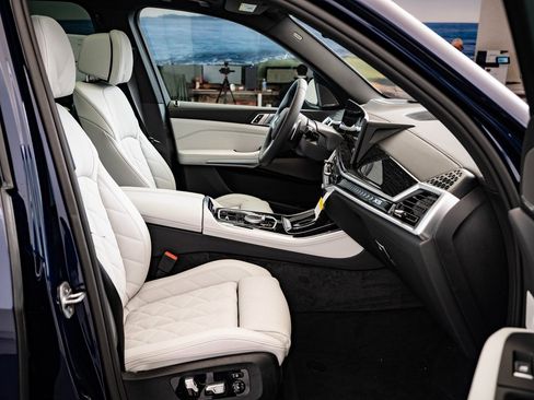 New 2026 BMW X5 xDrive50e w/ M Sport Package image 22