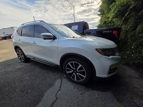 Used 2020 Nissan Rogue SL w/ Premium Package FWD image 1