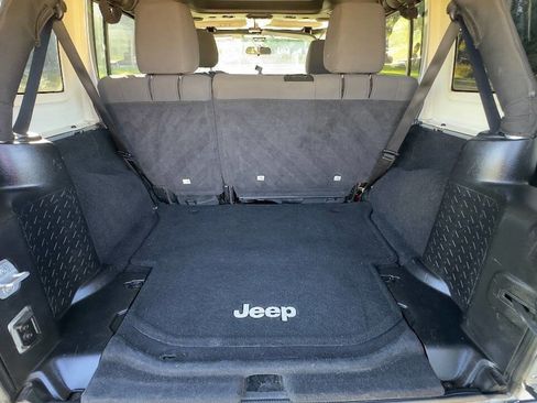 Used 2011 Jeep Wrangler Unlimited Sport image 16