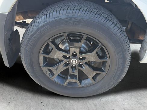 Used 2021 Nissan Frontier SV w/ Midnight Edition Floor Mats AWD/4WD image 52