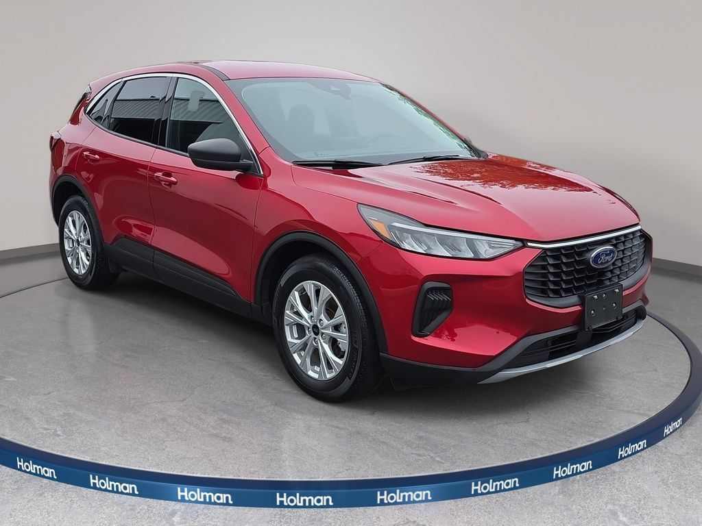 Certified 2023 Ford Escape Active FWD image 3