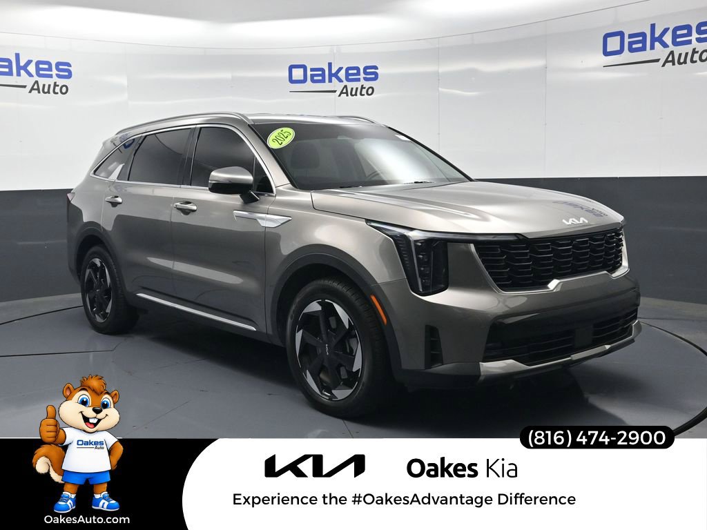 Used 2025 Kia Sorento EX AWD/4WD image 1