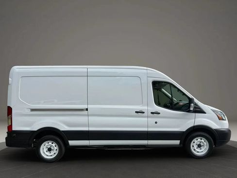 Used 2019 Ford Transit 150 148 Medium Roof RWD image 8