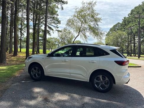 Used 2024 Ford Escape ST-Line w/ Tech Pack #1 AWD/4WD image 6