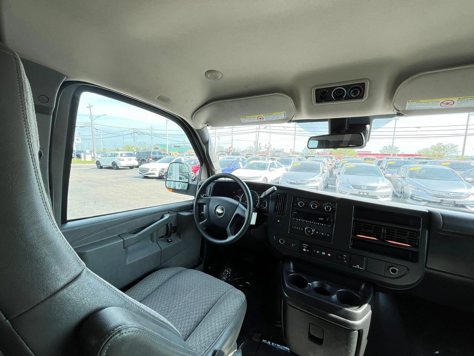 Used 2019 Chevrolet Express 3500 LT w/ LT Preferred Equipment Group RWD image 35