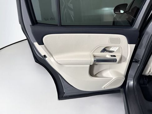 Used 2026 Mercedes-Benz GLB 250 image 26