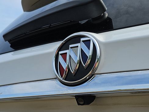 Certified 2019 Buick Encore Preferred FWD image 29