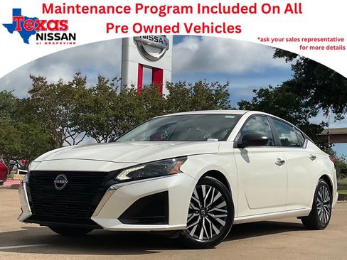 Used 2025 Nissan Altima 2.5 SV FWD image 1