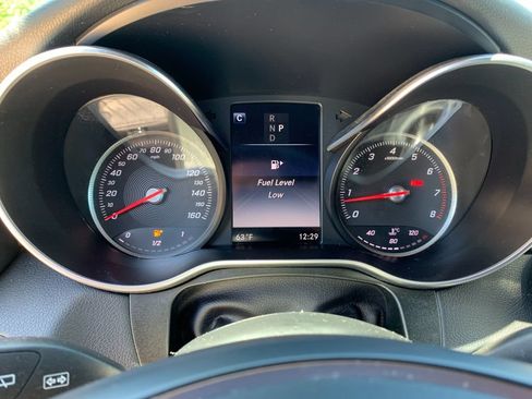 Used 2017 Mercedes-Benz GLC 300 4MATIC image 31