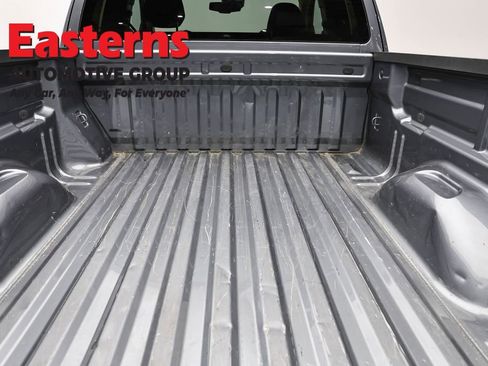 Used 2022 Chevrolet Colorado LT w/ Fleet Safety Package RWD image 9