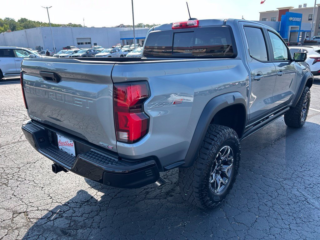 New 2026 Chevrolet Colorado ZR2 w/ Technology Package AWD/4WD image 5