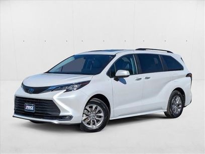 Used 2023 Toyota Sienna XLE