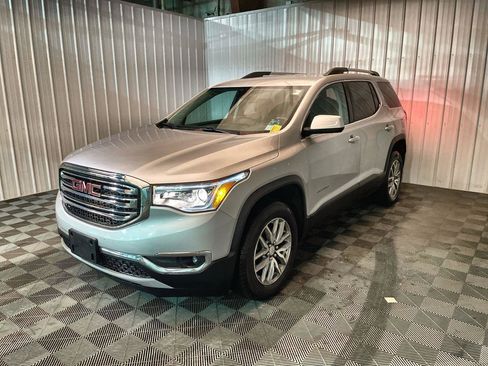 Used 2018 GMC Acadia SLE w/ LPO, Floor Liner Package image 4