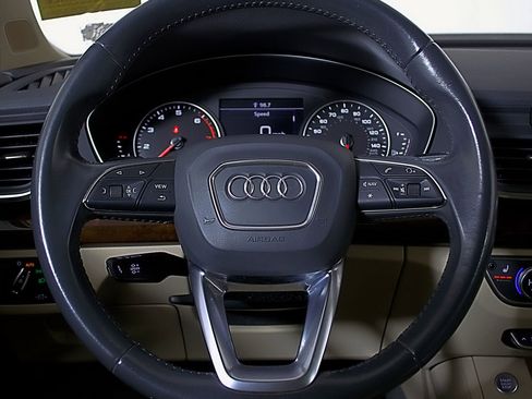 Used 2018 Audi Q5 2.0T Premium Plus w/ Premium Plus Package image 24