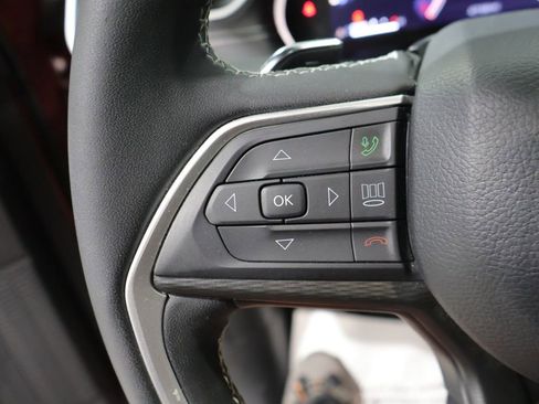 Certified 2024 Jeep Grand Cherokee Altitude AWD/4WD image 37