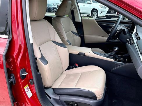 Used 2019 Lexus ES 350 Luxury image 8
