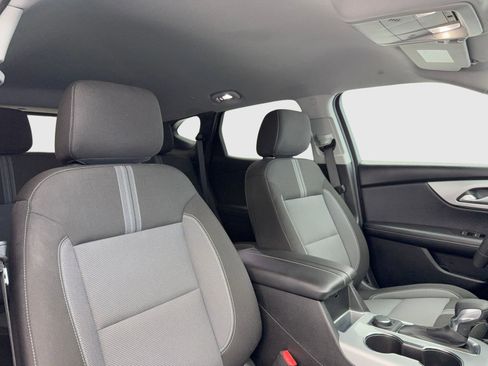 Used 2025 Chevrolet Blazer LT image 41