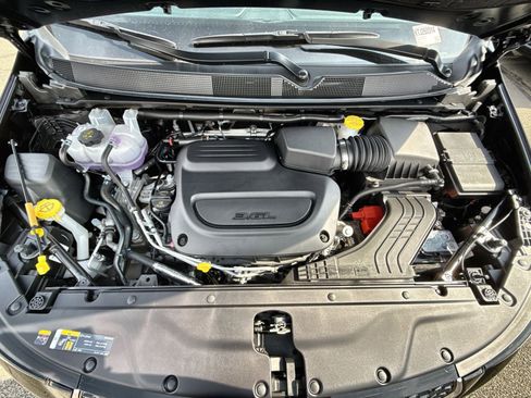 New 2026 Chrysler Pacifica Pinnacle image 29