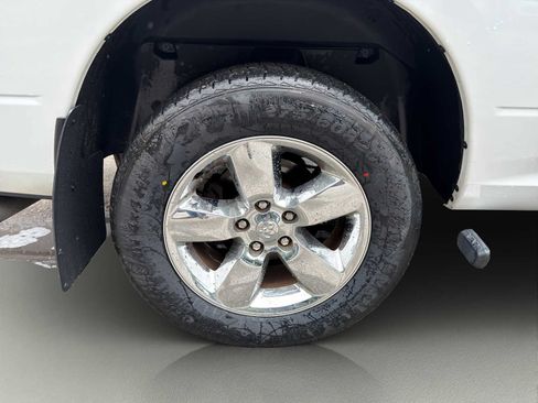 Used 2018 RAM 1500 Express w/ Express Value Package AWD/4WD image 24