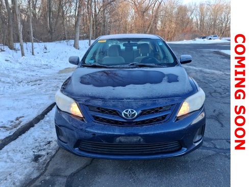 Used 2011 Toyota Corolla LE image 2